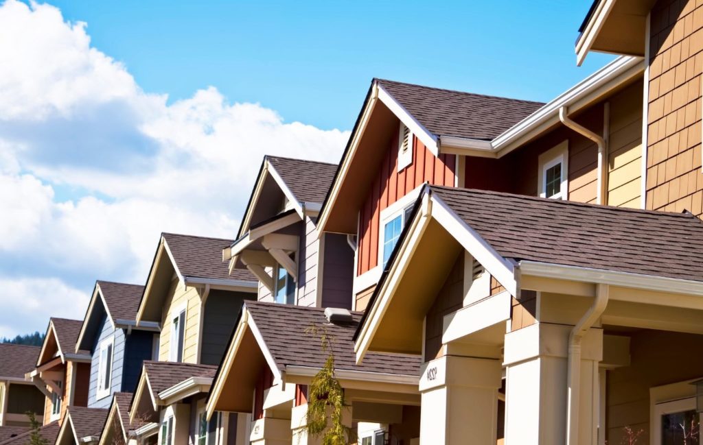 spring gutter cleaning and gutter installation knoxville tn